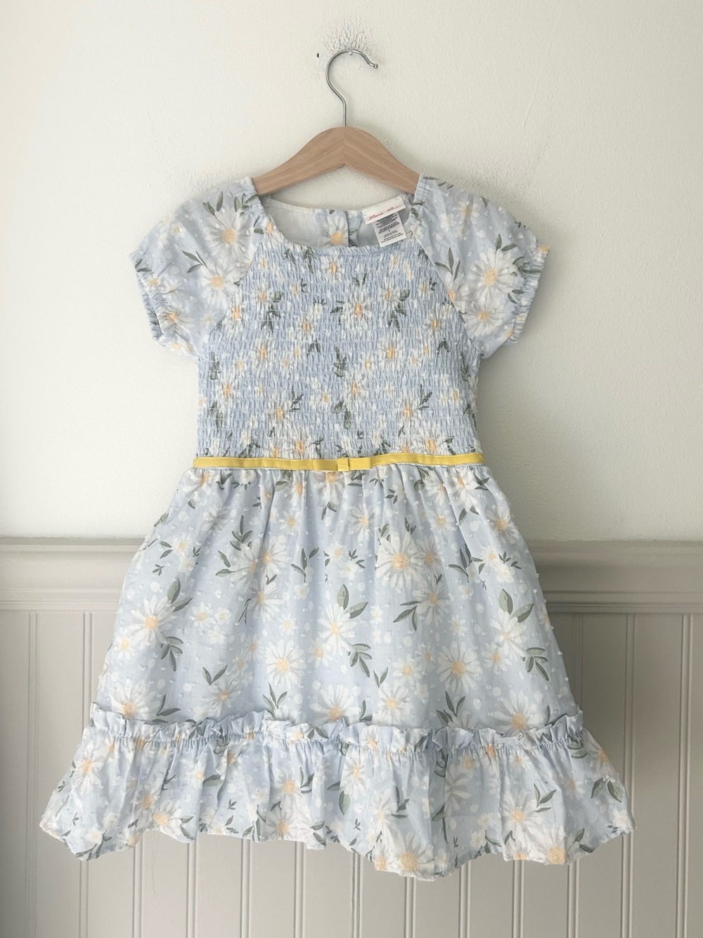 Little Lass Girls Size 6 Blue Floral Smocked Cotton Dress Yellow Waistband